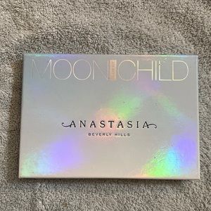 Anastasia Glow Kit- Moonchild
